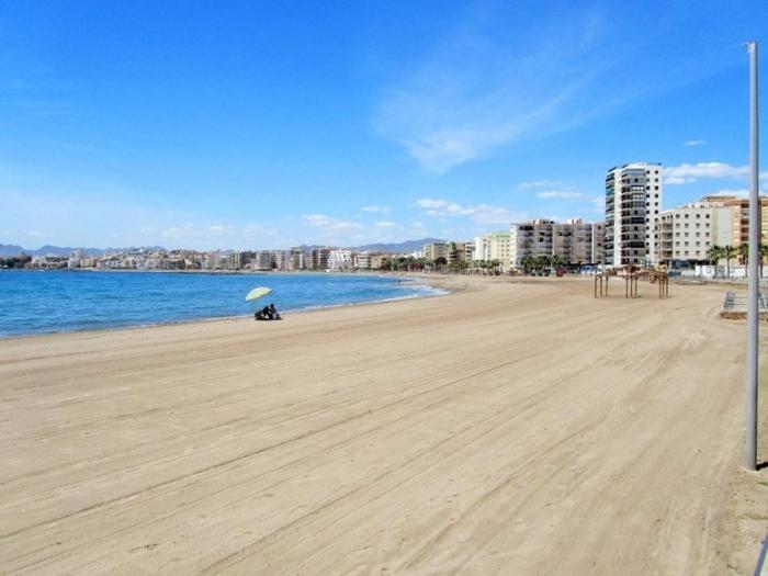 Apartamento Centrico Junto Paseo, Playas Y Zonas De Interes!! 아길라스 외부 사진