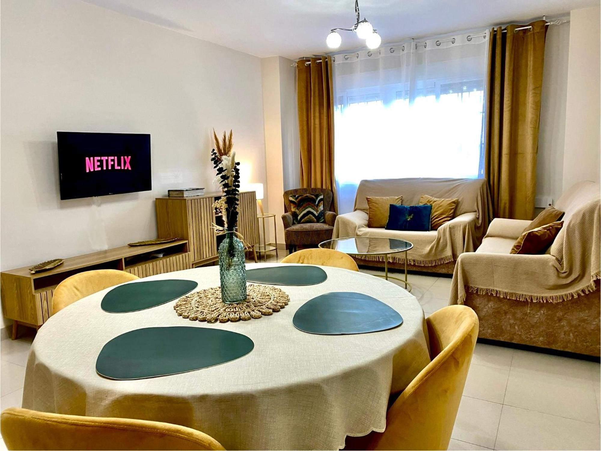 Apartamento Centrico Junto Paseo, Playas Y Zonas De Interes!! 아길라스 외부 사진