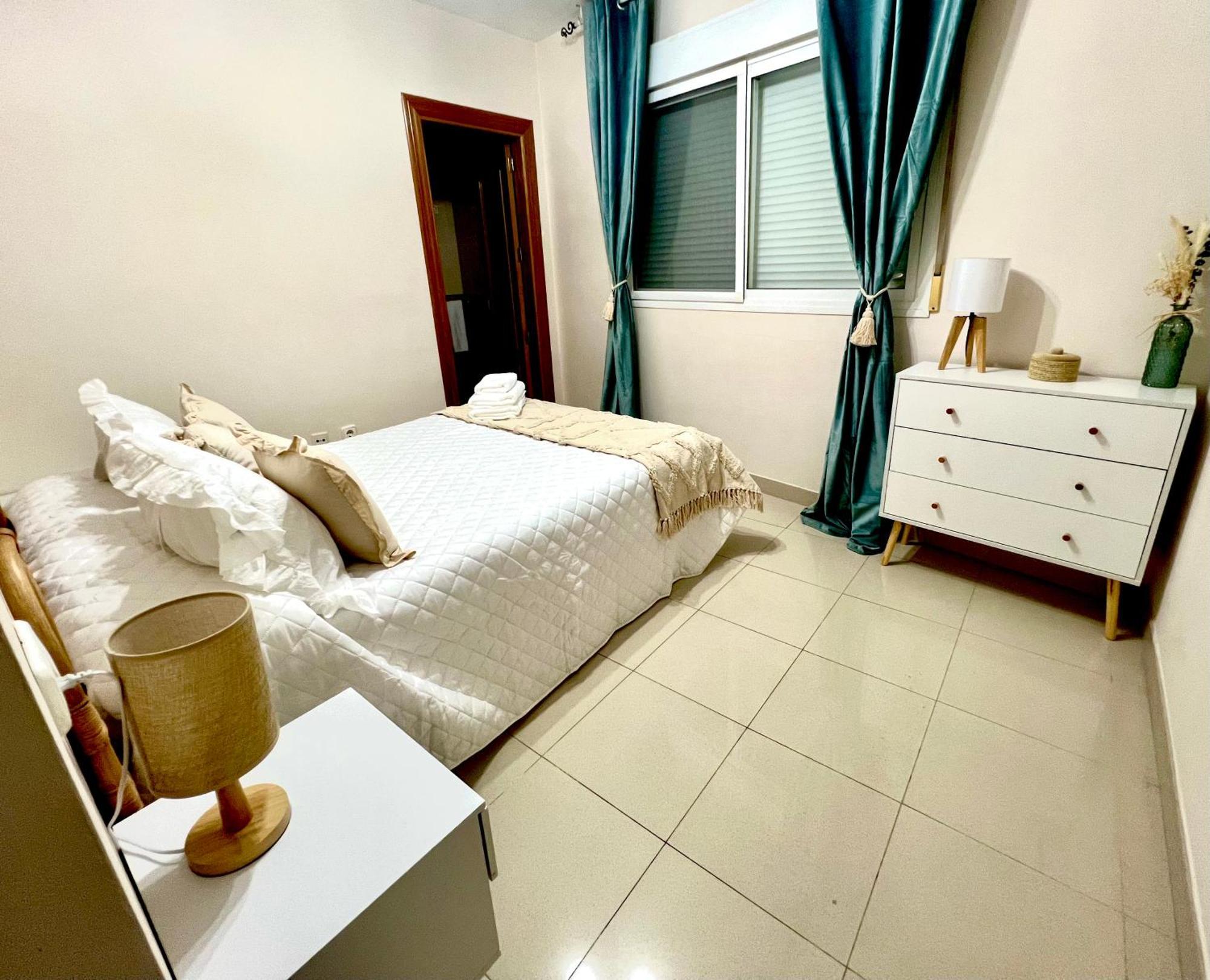 Apartamento Centrico Junto Paseo, Playas Y Zonas De Interes!! 아길라스 외부 사진